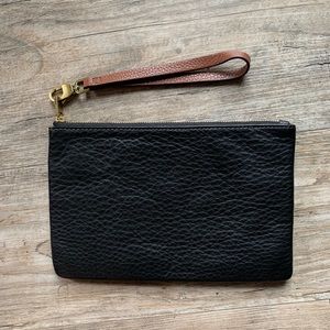 Fossil wristlet/clutch